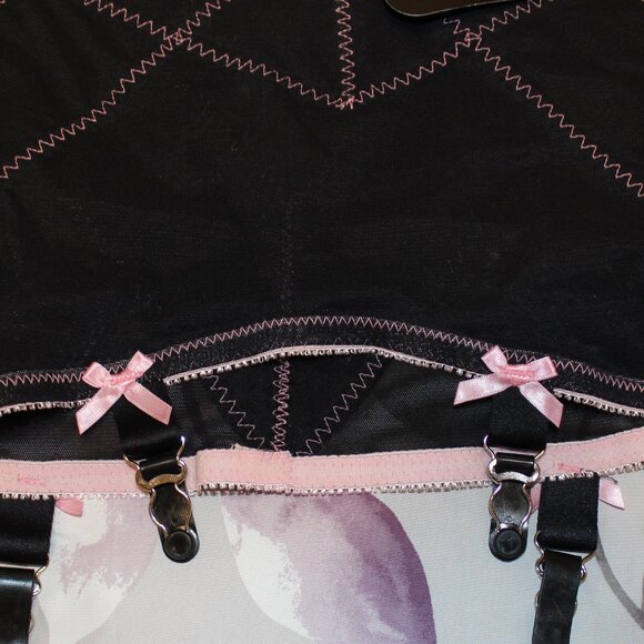 Rago 8355 Black & Pink Open Bottom Girdle Size 30/L - Picture 7 of 9
